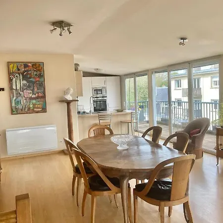 Magdelaine - Vue Cathedrale *