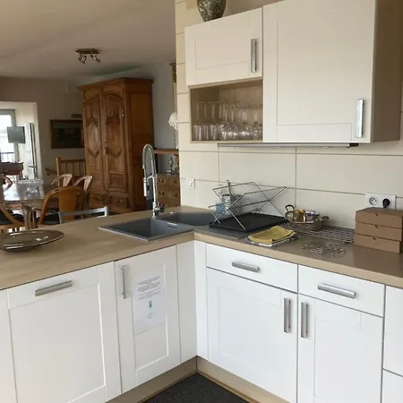 Magdelaine - Vue Cathedrale *